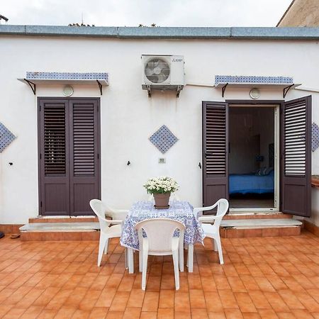 Frank'S House - Appartamento Con Terrazzo In Centro パレルモ エクステリア 写真